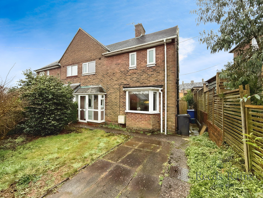 Main image of 3 bedroom Semi Detached House to rent, Grasmere Avenue, Newcastle, Staffordshire, ST5