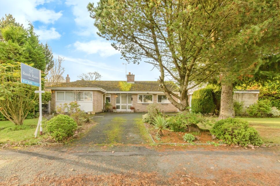 Main image of 3 bedroom Detached Bungalow for sale, Landswood Park, Hartford, Cheshire, CW8