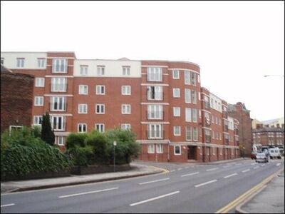 Cranbrook Street, 1 bedroom  Flat to rent, £925 pcm