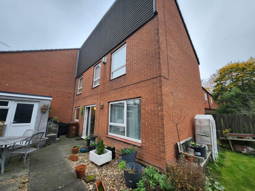 Main image of 3 bedroom  House for sale, Kelso Gardens, Nottingham, Nottinghamshire, NG2