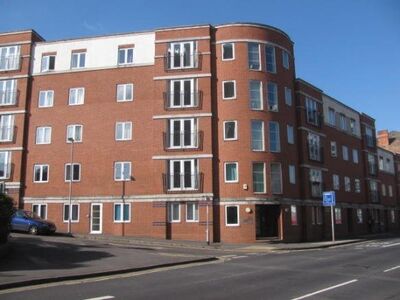 Cranbrook Street, 1 bedroom  Flat to rent, £925 pcm