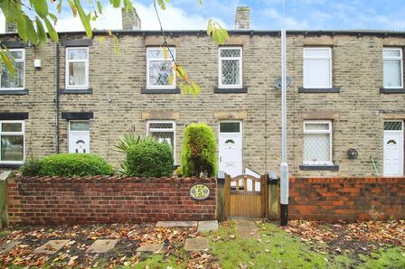 2 bedroom Mid Terrace House for sale