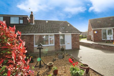 Spring View, 2 bedroom Semi Detached Bungalow for sale, £230,000