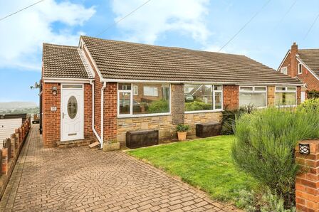 Pennine Road, 2 bedroom Semi Detached Bungalow for sale, £210,000