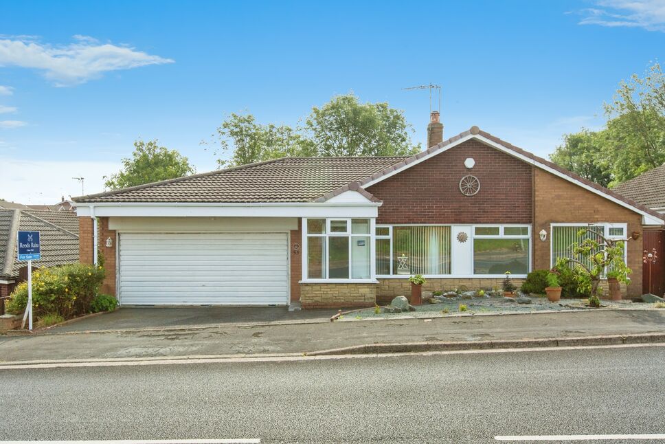 2 bedroom Detached Bungalow for sale