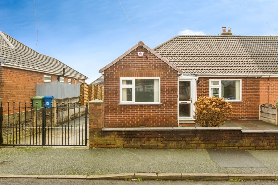 3 bedroom Semi Detached Bungalow for sale