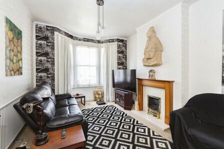 Stopford Road, 3 bedroom Mid Terrace House for sale, £550,000