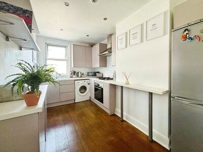 3 bedroom  Flat for sale