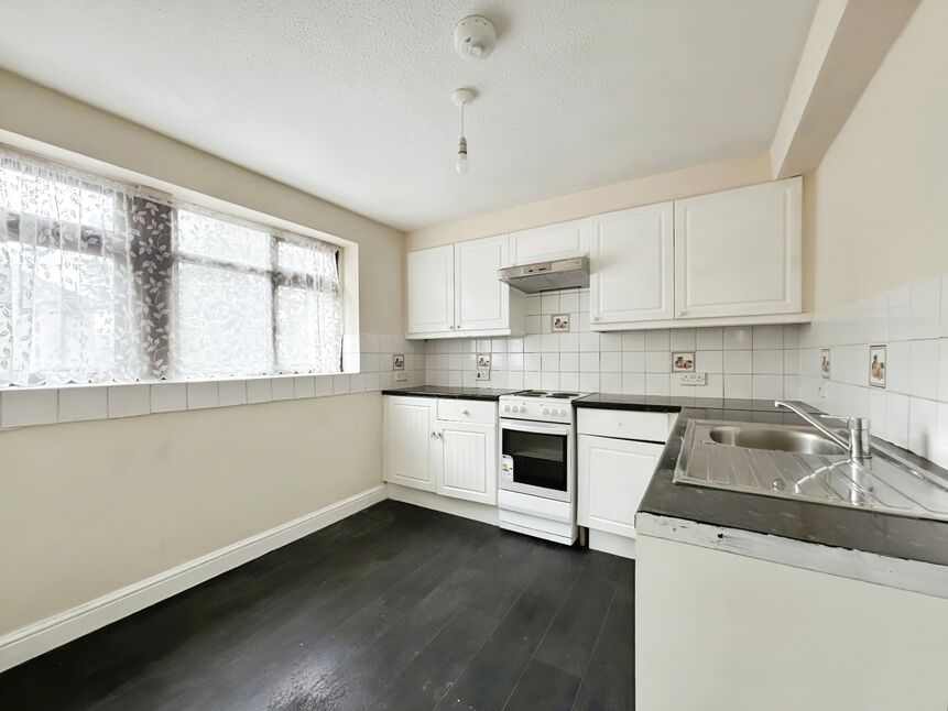 Main image of 2 bedroom  Flat for sale, St. Andrew's Road, London, E13