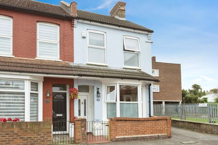 2 bedroom End Terrace House for sale