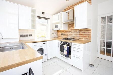 2 bedroom  Flat to rent