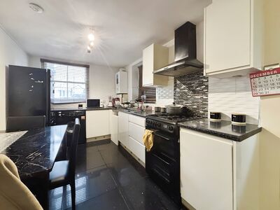 1 bedroom  Flat for sale