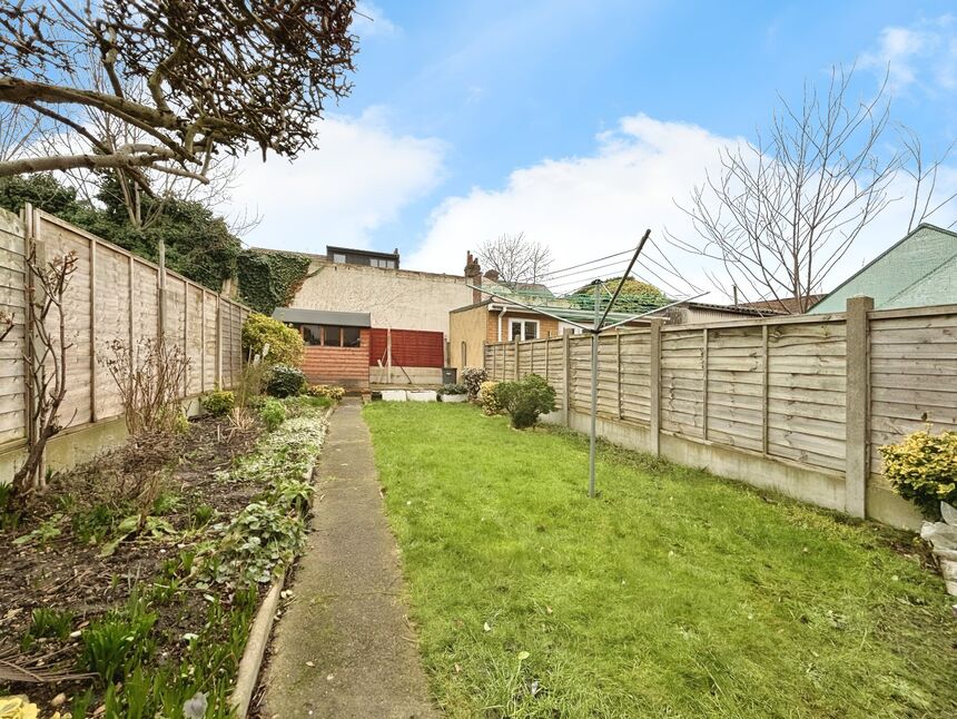 Main image of 3 bedroom Mid Terrace House for sale, Chesterford Road, London, E12