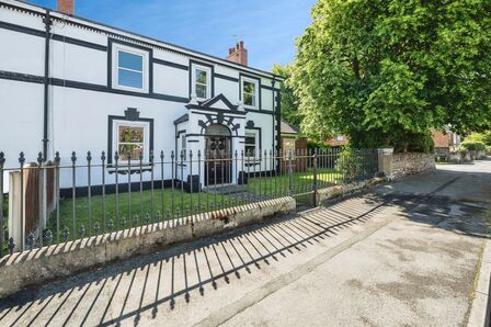 Doncaster Road, 4 bedroom Semi Detached House for sale, £405,000
