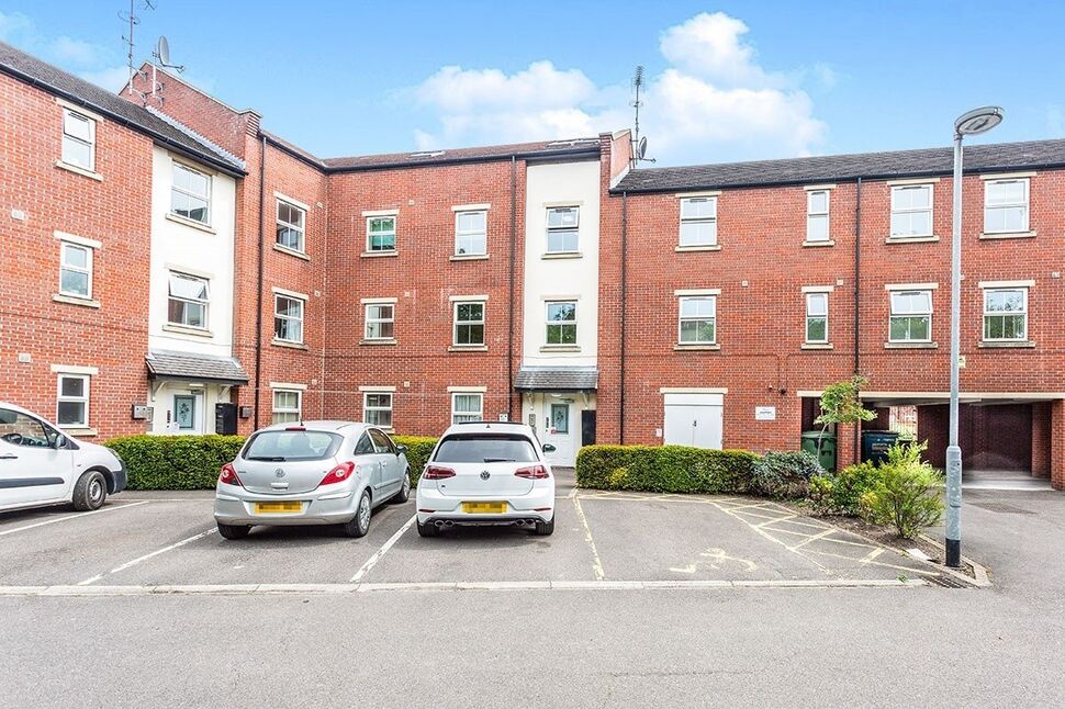 Main image of 2 bedroom  Flat for sale, Ashdown Court, Knottingley, West Yorkshire, WF11