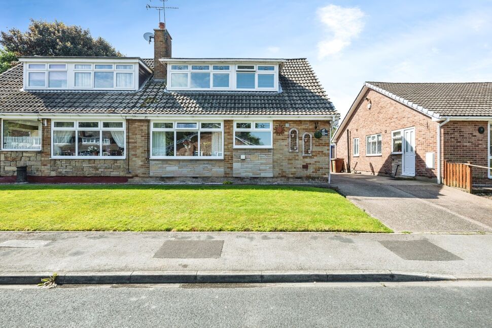 Main image of 3 bedroom Semi Detached House for sale, Middleton Way, Knottingley, West Yorkshire, WF11