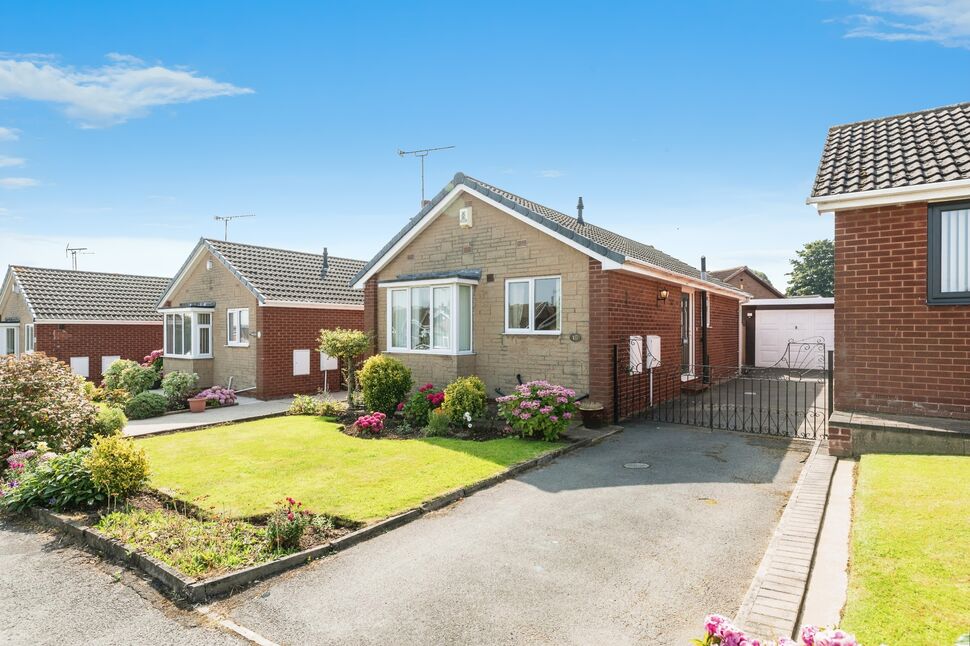 Main image of 2 bedroom Detached Bungalow for sale, Muirfield Avenue, Featherstone, West Yorkshire, WF7