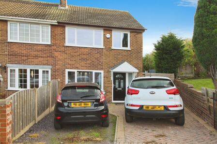 Springfield Avenue, 3 bedroom Semi Detached House for sale, £180,000