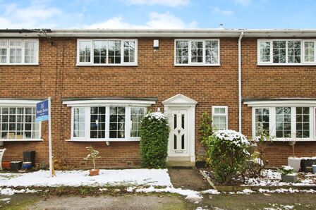 3 bedroom Mid Terrace House for sale