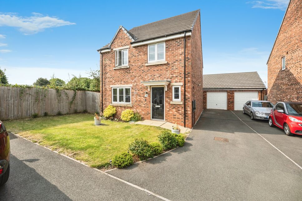 4 bedroom Detached House for sale