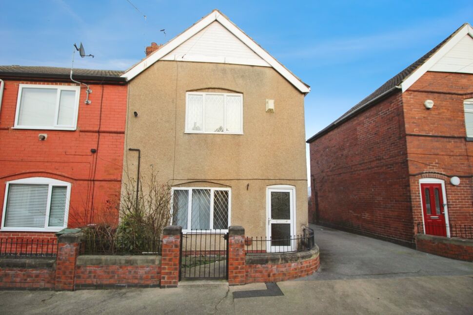 Main image of 3 bedroom End Terrace House for sale, Cambridge Street, South Elmsall, West Yorkshire, WF9