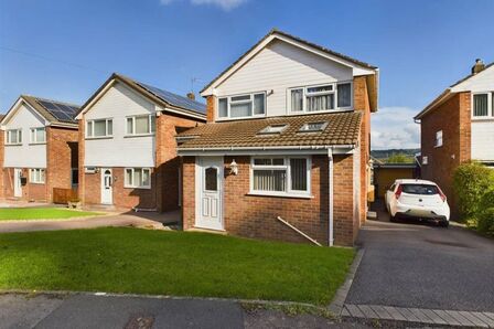 The Garstons, 3 bedroom Detached House for sale, £425,000