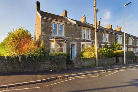 Kenn Road, 2 bedroom End Terrace House for sale, £299,950