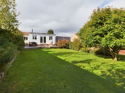 Anchor Way, 4 bedroom Semi Detached Bungalow for sale, £575,000