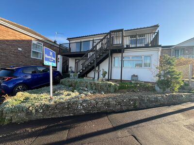 Hillside Road, 3 bedroom Detached House for sale, £595,000