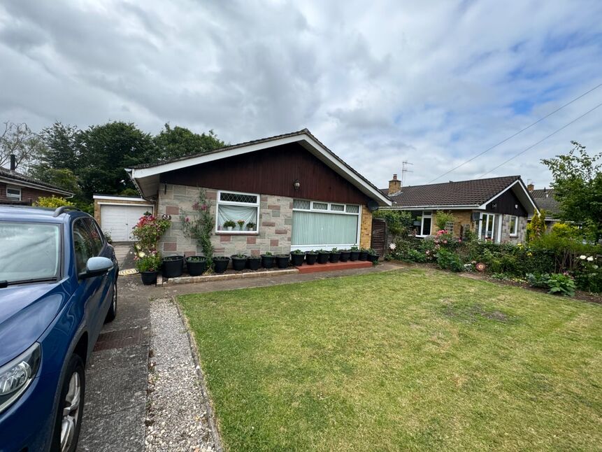 Main image of 3 bedroom Detached Bungalow for sale, Stoneyfields, Easton-In-Gordano, Bristol, BS20