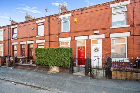 Columbia Road, 2 bedroom Mid Terrace House to rent, £825 pcm