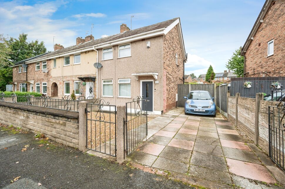 2 bedroom End Terrace House for sale