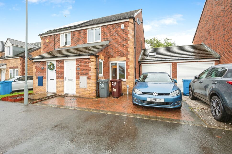 2 bedroom Semi Detached House for sale