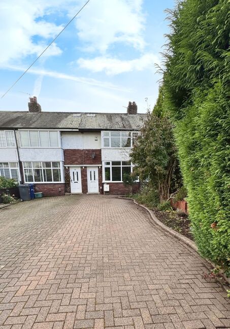 Main image of 2 bedroom Mid Terrace House for sale, Crookings Lane, Penwortham, Lancashire, PR1