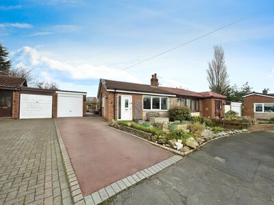 2 bedroom Semi Detached Bungalow to rent