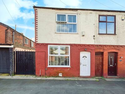 2 bedroom End Terrace House for sale