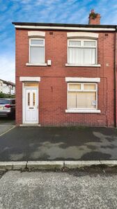 3 bedroom End Terrace House for sale