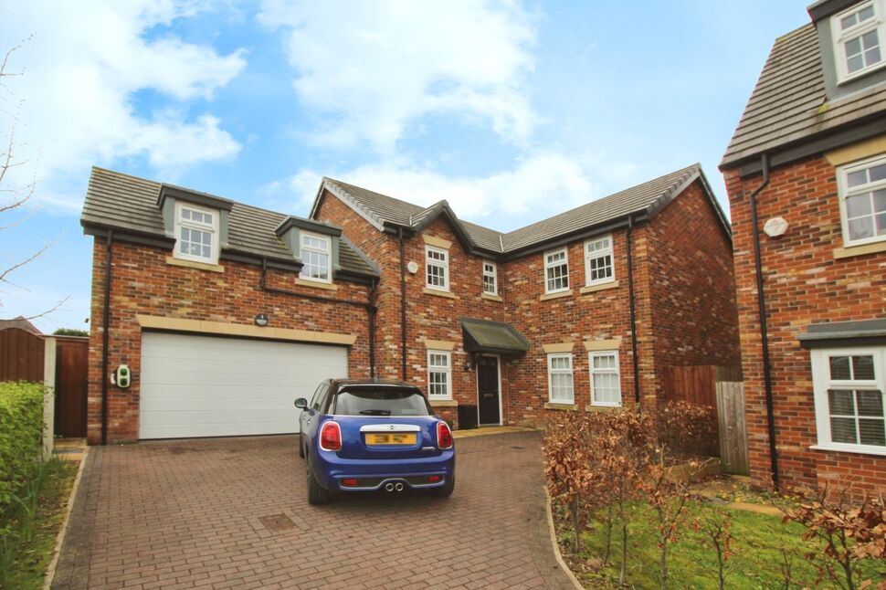 Main image of 5 bedroom Detached House for sale, Red Kite Street, Broughton, Lancashire, PR3