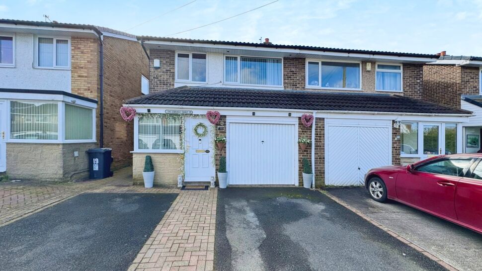 Main image of 3 bedroom Semi Detached House for sale, Mickleden Avenue, Fulwood, Lancashire, PR2