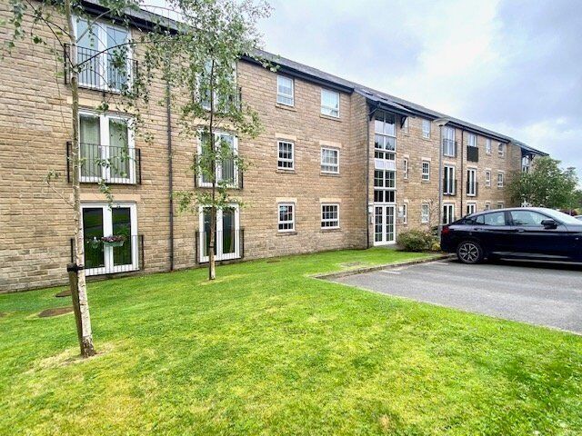 Main image of 2 bedroom  Flat for sale, Clough Gardens, Haslingden, Lancashire, BB4