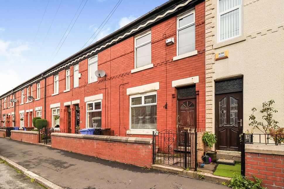 Main image of 2 bedroom Mid Terrace House to rent, Luton Road, Reddish, Cheshire, SK5