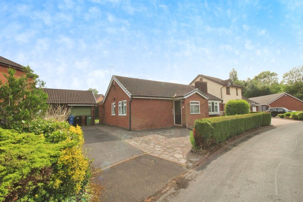 Main image of 3 bedroom Detached Bungalow for sale, Hollow Vale Drive, Stockport, Greater Manchester, SK5