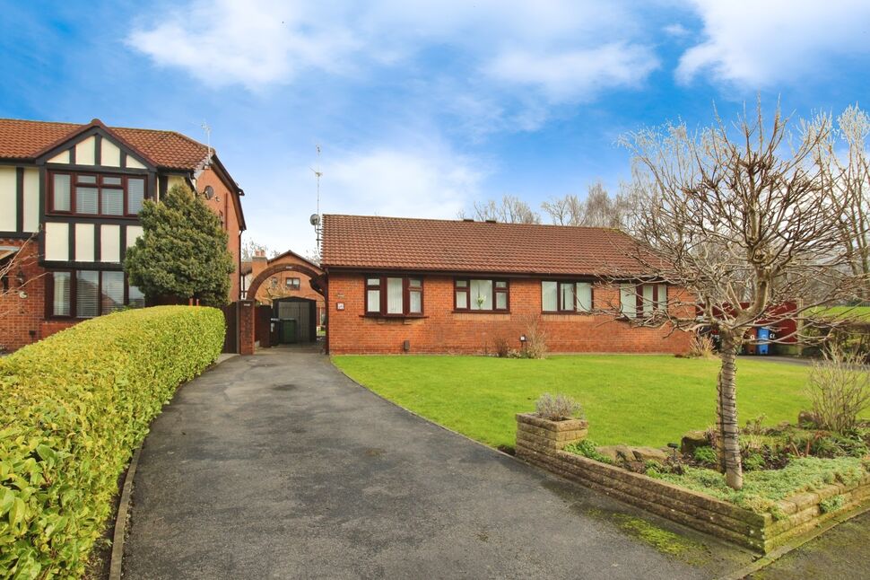 2 bedroom Semi Detached Bungalow for sale