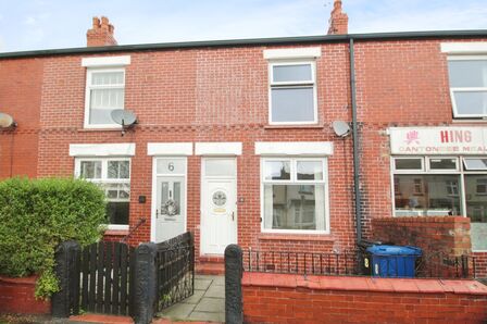 Mill Lane, 2 bedroom Mid Terrace House for sale, £185,000