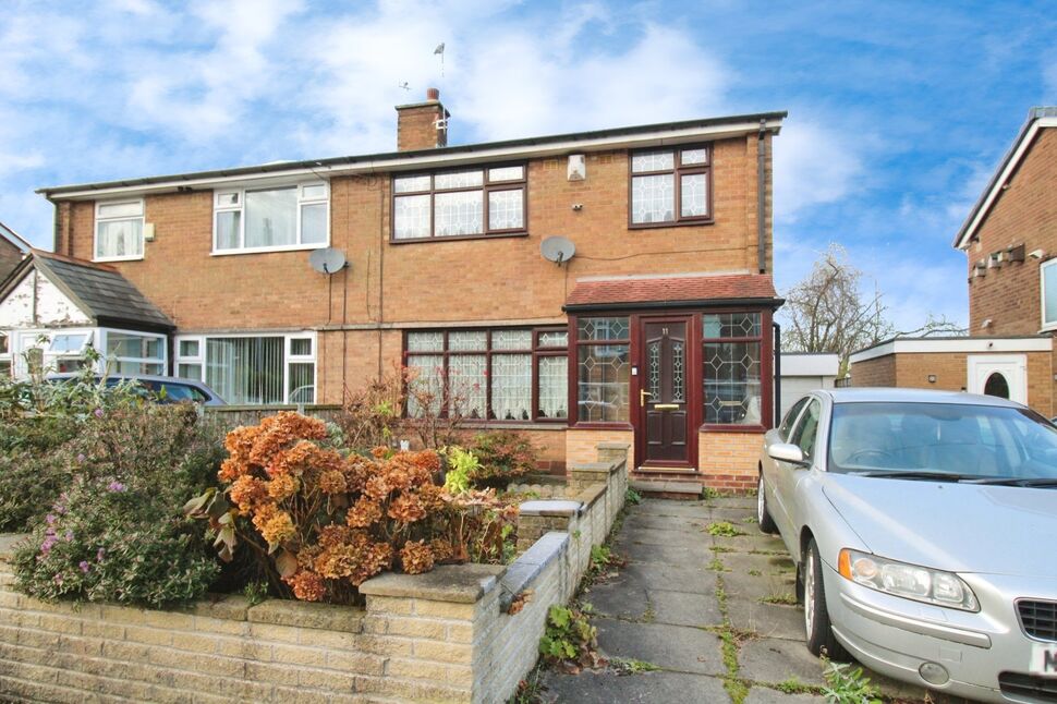 3 bedroom Semi Detached House for sale