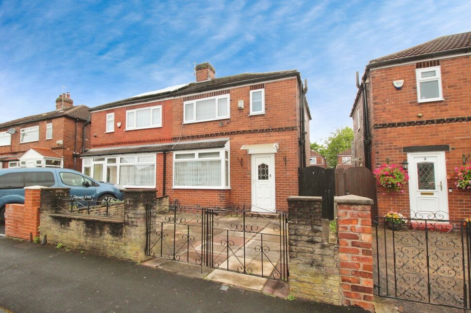 Main image of 3 bedroom Semi Detached House for sale, Dunoon Road, Stockport, Greater Manchester, SK5