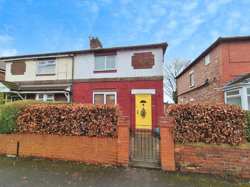 Main image of 3 bedroom Semi Detached House for sale, Southcliffe Road, Stockport, Greater Manchester, SK5