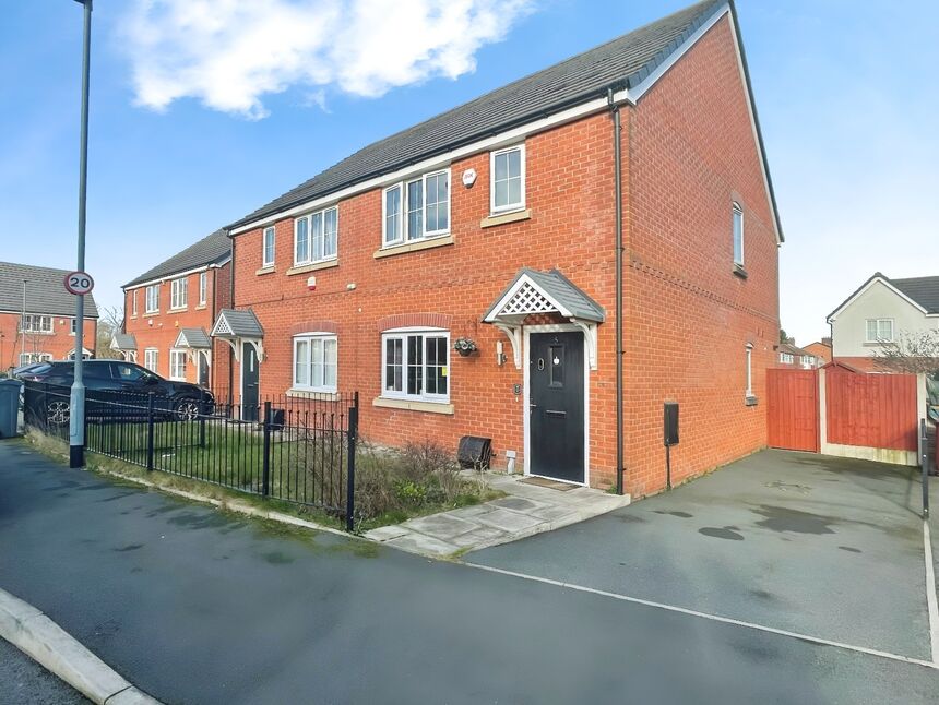 Main image of 3 bedroom Semi Detached House for sale, Grapevine Avenue, Manchester, Greater Manchester, M18