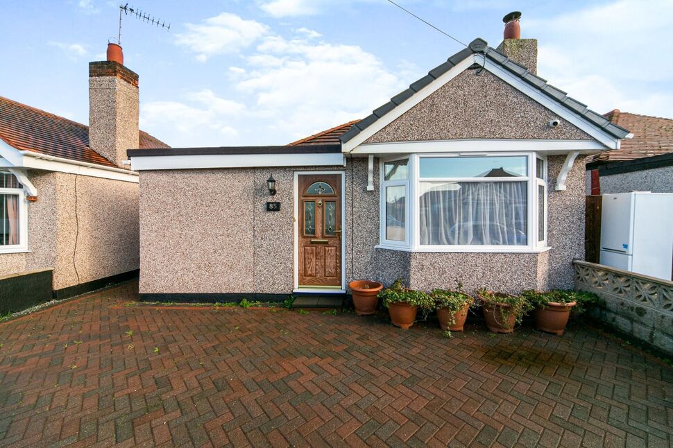 2 bedroom Detached Bungalow for sale