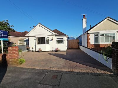 4 bedroom Detached Bungalow for sale